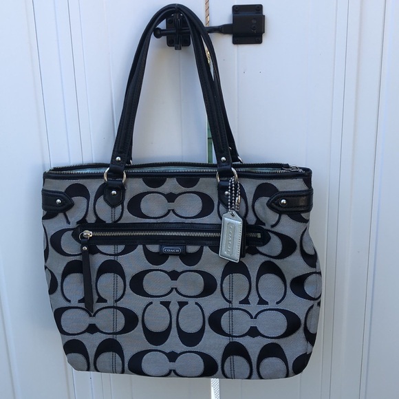 Coach Daisy Signature Outline Emma Metallic Shoulder Bag - Picture 4 of 12